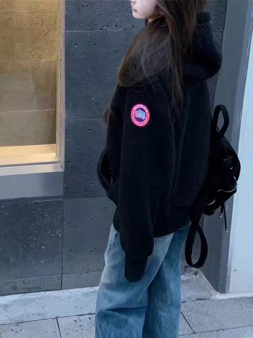 F011389新款抓绒羊毛饰章连帽夹克外套男女同款 商品图11