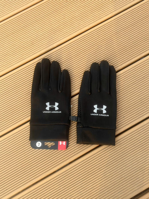 .两色，手套，安德玛ua印花logo保暖防护可触屏防滑手套 商品图0