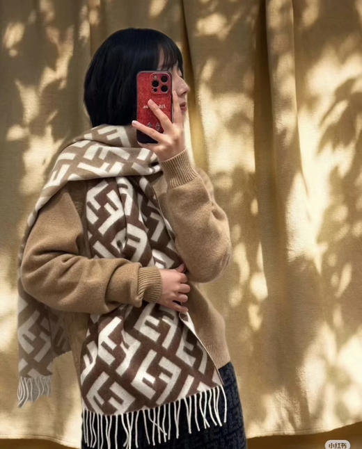 芬迪女士羊绒围巾011303 商品图2