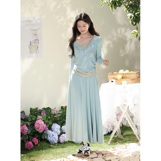 鹿向南「蔚蓝晴空」蓝色长袖T恤半身裙俩件套女春季新款休闲套装 商品图2