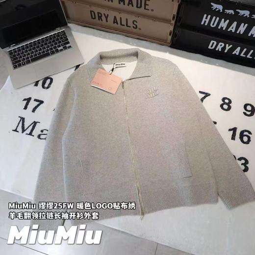 F011303新款暖色LOGO贴布绣羊毛翻领拉链长袖开衫外套 商品图8
