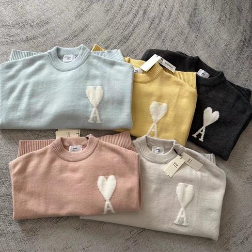 F011320男女同款小心形圆领白色ADC云朵毛衣 商品图0