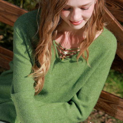 三彩2026春季新款宽松V领落肩袖针织衫套头毛衫上衣纯色简约休闲M 商品图2