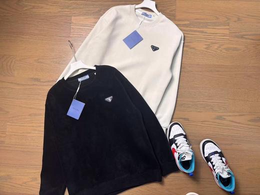 谱拉达摇粒绒情侣款圆领卫衣！ 商品图1