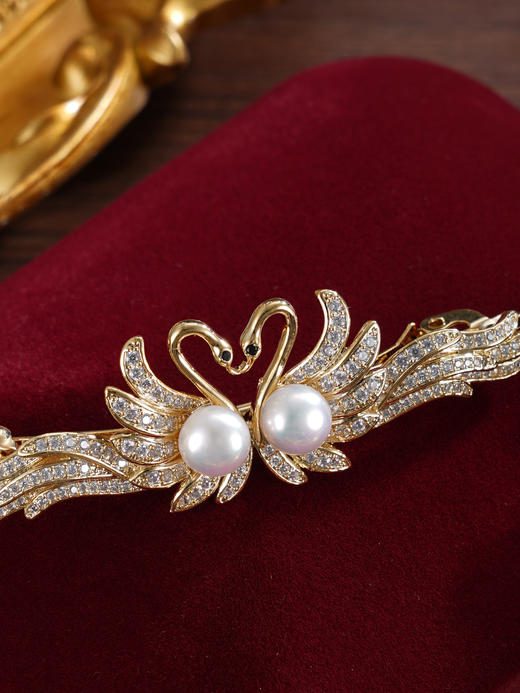 子佩集【天鹅恋曲】珍珠惜王妃发夹【HBFJ034】7mm珠镀金天鹅2601 商品图3
