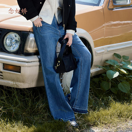 【商场同款】CNT4998“复古牛仔裤” 时尚感宽松微喇裤 显瘦显高 不易变形 舒适好穿搭弹力牛仔裤 商品图0