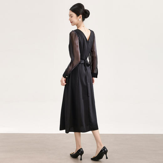 「高货wl」全新升级【铂金会员413/天猫559/差价146】(95403)洛诗琳V领蕾丝拼接连衣裙2026春季新款气质玫瑰系带收腰裙 商品图1