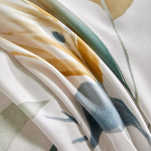 多喜爱 全棉斜纹印花套件 森氧絮语/花绵【新疆棉】【精美织带】【芬纳诺抗菌】【宽边枕袋】【金色礼盒包装】柔软亲肤 吸湿透气 耐洗耐磨 不易褪色 商品图8