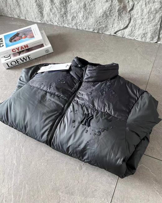 F011390刺绣小logo图案宽松拉链长袖几何图案灰黑拼色立领羽绒服男女同款 商品图1