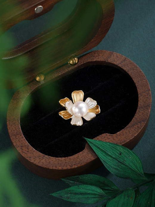 子佩集【花缘灿梦】银S925珍珠惜王妃套链【XXDZ052】7mm珠镀金三瓣花双色2601 商品图5