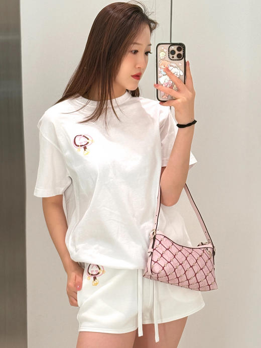 古驰 2026超限定新品 马年限定 马衔扣刺绣T恤(KX*MM) 商品图3