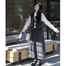 两三事梵高文艺学院星图2026春季新款绳绣格子马夹阔腿裤两件套女