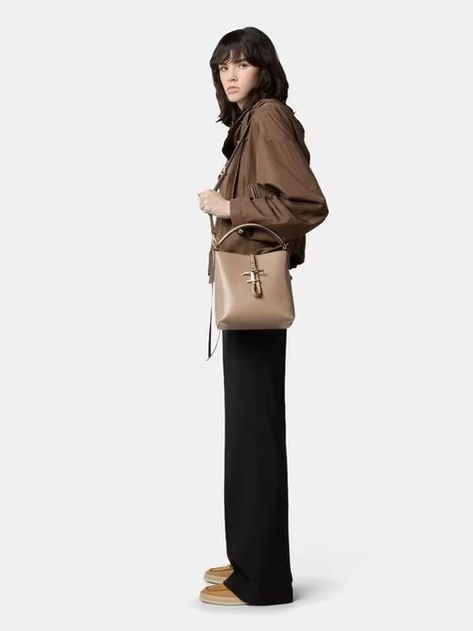 TOD'S 水桶包女  XBWTSEK0100XSO-C413 . 商品图2