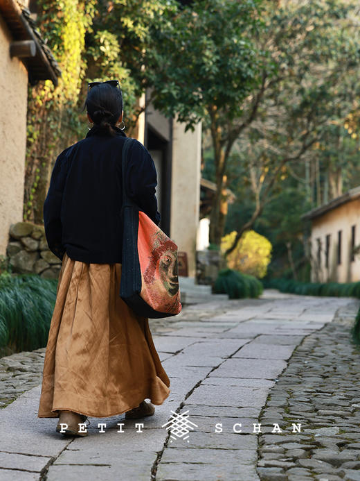 Petit Schan小闪 CLO#1024 Sway gently 摇曳 意大利亚麻混纺抽绳松紧腰脏染大摆量伞裙 商品图5