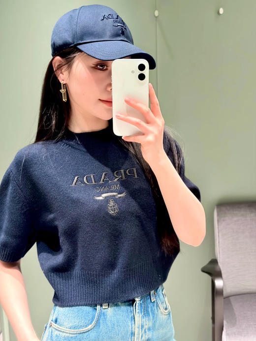 普拉达 刺绣字母短袖针织衫(MM) 商品图1