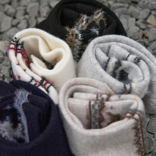 靴下物日系灰色中筒袜女秋冬加厚保暖堆堆袜巴恩风小鹿植绒费尔岛 商品图4