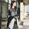 三彩2026新款复古黑白格纹针织披肩外搭皮扣氛围感廓形流苏斗篷女 商品缩略图2