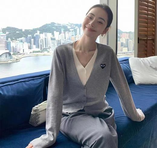 F011393温柔撞色假两件内搭设计V领针织开衫女款 商品图7