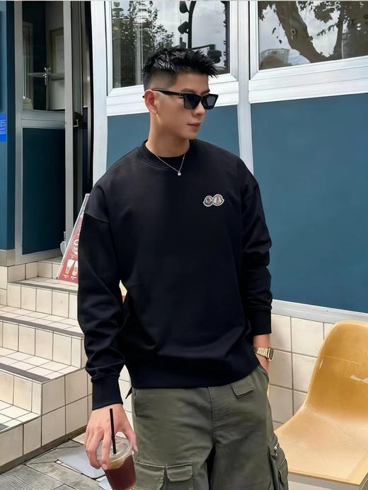 F011351徽章刺绣70周年纪念款套头圆领卫衣 商品图5