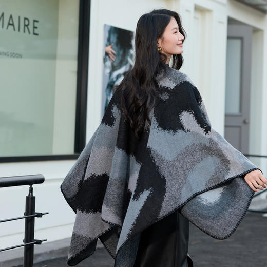 【绵羊毛】三彩2026新款水墨晕染针织披肩外搭复古艺术氛围感女 商品图4