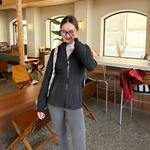 2601201  cross chill 加绒款 健身外套，当内搭保暖 商品图7