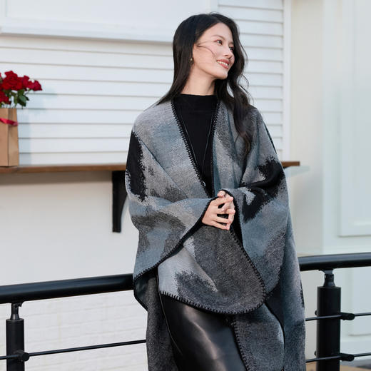 【绵羊毛】三彩2026新款水墨晕染针织披肩外搭复古艺术氛围感女 商品图1