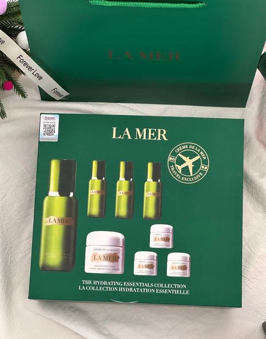 F011377精粹水150ml+水30ml*3+精华面霜60ml+面霜7ml*3旅行八件套盒 商品图3