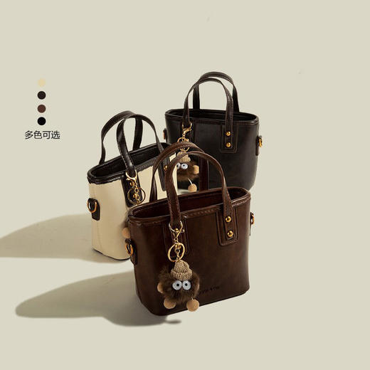 【原创复古❗️水桶包】包身造型立体剪裁，贵气光感五金，舒适面料结实耐用，长肩带顺滑可调节，2026新款时尚单肩斜挎包手提水桶包QQ 商品图2