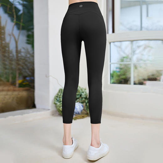 A20781蜜桃臀运动瑜伽八分裤 商品图9