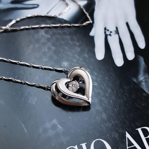 周大福AU750白金镶天然经典简约心型0.152克拉钻石吊坠项链13.1*12.5*4.7MM（皆取最大值）链长：48CM（长度可调节）251225TJ07 商品图3