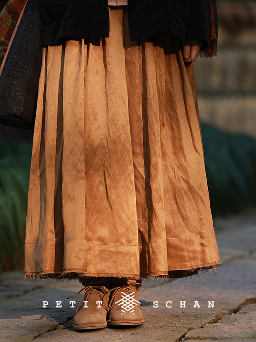 Petit Schan小闪 CLO#1024 Sway gently 摇曳 意大利亚麻混纺抽绳松紧腰脏染大摆量伞裙 商品图1