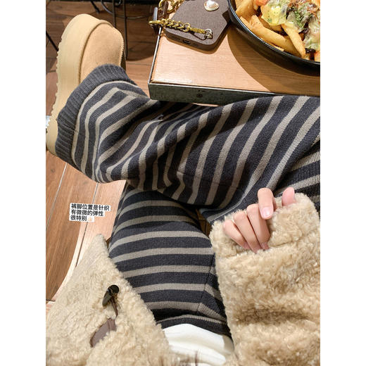 【169元任选2件】现货！韩系条纹针织直筒休闲裤 商品图4