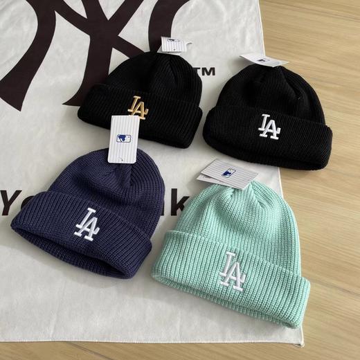 F011311自带慵懒氛围感秋冬爆款彩色冷帽情侣款、亲子款 商品图4