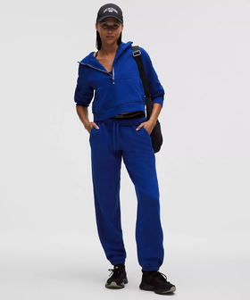 年末好折！lululemon Scuba Oversized中腰运动裤30” 原价￥1200，现在￥699直邮到手