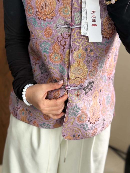 爆品品质有保障 新年必备 新中式提花包金夹棉马甲传统元素与现代时尚完美融合 商品图0