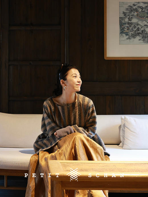 Petit Schan小闪 CLO#1023 Stretch 伸懒腰 进口羊驼毛混纺一片式剪裁条纹套头衫 商品图1