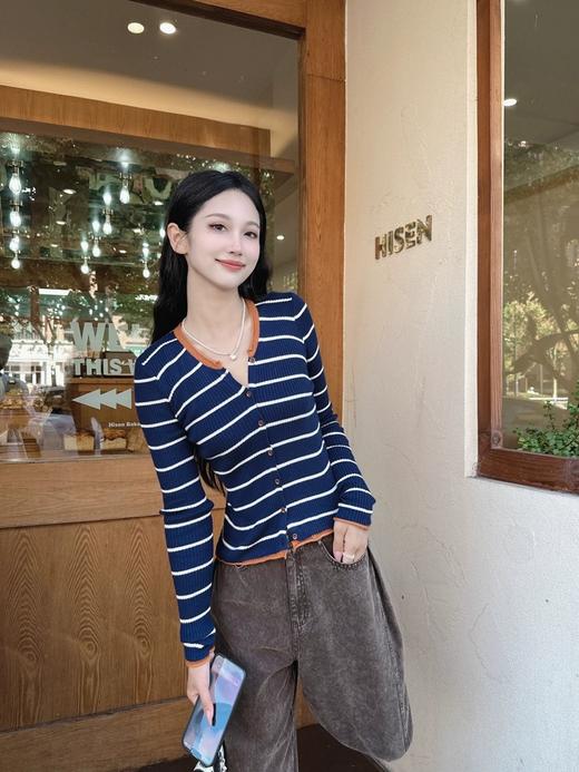 <曾小咸推荐>撞色条纹长袖T 日常139/件 活动价89.99/件！【预售款，预计3-15天发货】 商品图4