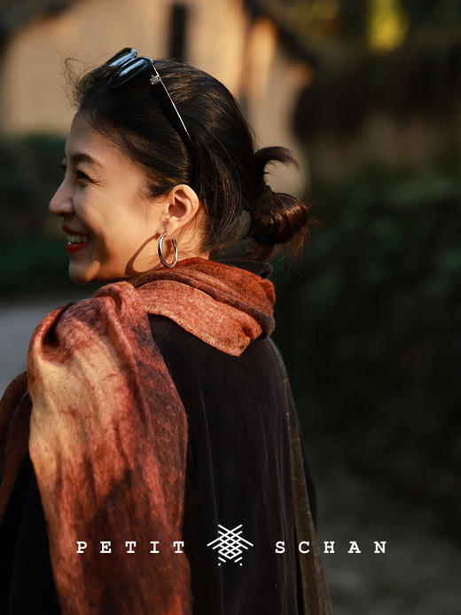 PETIT SCHAN小闪 ACC#050 Winter’s Repose 冬藏 纯羊绒转移印花工艺果蔬系列围巾披肩 商品图2