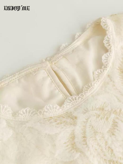 【门店同款】ENJOY冬季“烟火漫春”冬宜雪中式上衣 168943820 商品图3