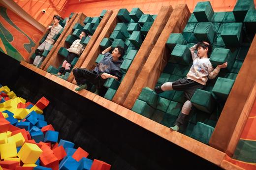 即买即用！综艺同款鲁班奇幻乐园，10000平超大室内空间，王牌特工石械阵，智慧闯关云梯阵，20+高能主题空间，超绝独特玩法，脑力和体力的双重考验。 商品图7