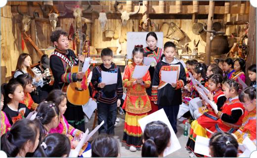 已成团1.17崇州【探秘彝族文化】民族服装体验名族文化，穿越丛林栈道，非遗漆器绘画，民族特色长桌宴，篝火晚会，载歌载舞解锁千年文明！ 商品图10