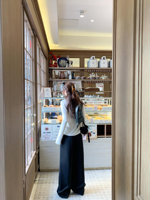 <曾小咸推荐>现货秒杀 ！微信超特价！韩系字母印花磨毛打底衫 日常129.99 立减70 秒杀59.99！！ 商品图7