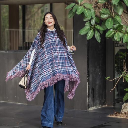 【林栖设计小店】格纹毛织披肩复古气质宽松高领2025秋冬新款流苏斗篷上衣2954006 商品图0