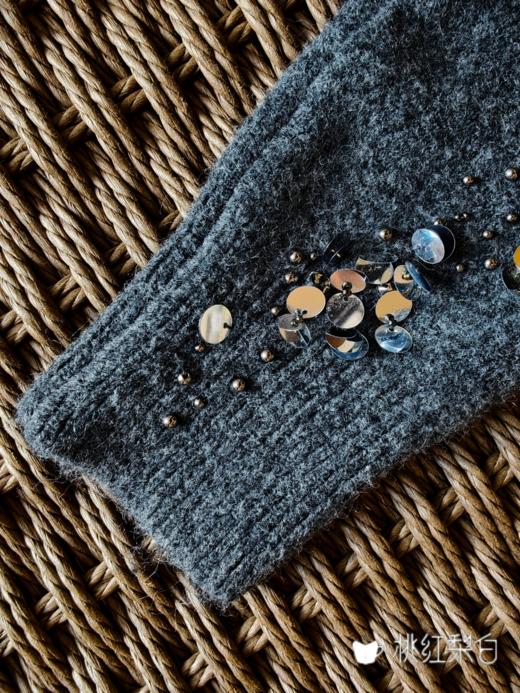 【秋冬精选】现货2025冬季新款时尚亮片钉珠羊毛针织衫开衫女184113 商品图3