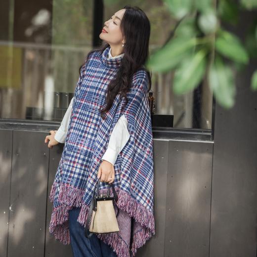【林栖设计小店】格纹毛织披肩复古气质宽松高领2025秋冬新款流苏斗篷上衣2954006 商品图2