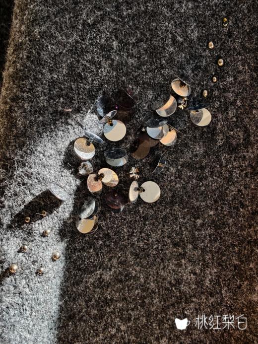 【秋冬精选】现货2025冬季新款时尚亮片钉珠羊毛针织衫开衫女184113 商品图2