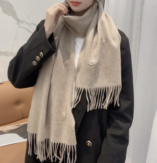 秋冬特惠💰460 诺悠翩雅围巾 经典“水波纹”素色羊绒围巾 商品图7