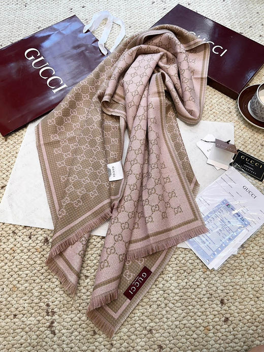 秋冬特惠💰240 古驰围巾【小G双面-Gu秋冬新款，GG时髦复古双面羊毛围巾！！】 商品图4