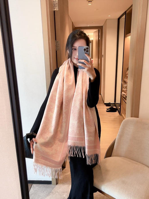 秋冬特惠💰150 迪家围巾 四季都可以用 真心美的让人非常非常心动 商品图1