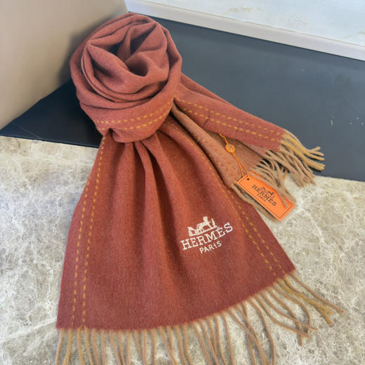 秋冬特惠💰290 爱马仕围巾 大H难得一见的温柔配色 商品图6